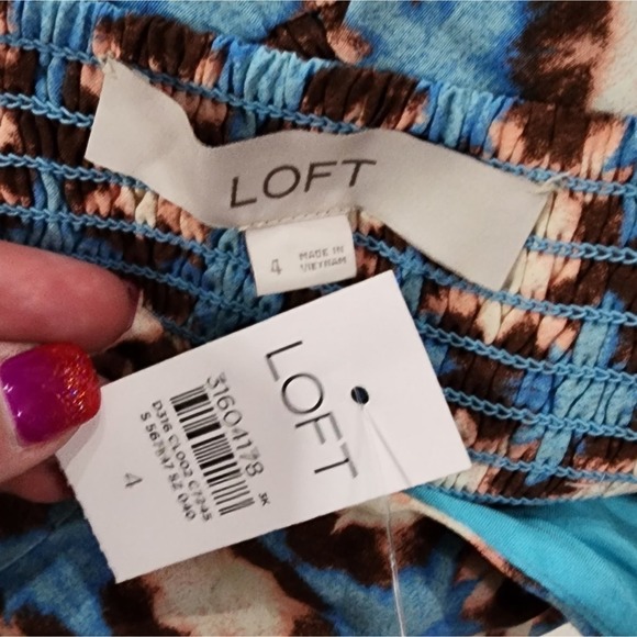 Loft Sunwash Floral Fit & Flare Smocked Back Dress Lined Adj Straps size 4 new!! - Picture 9 of 11